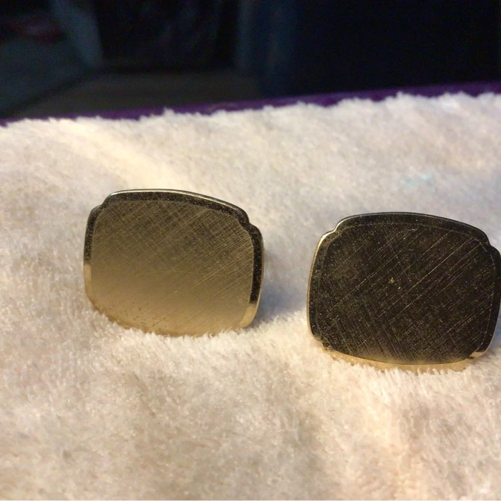 Men's Gold-Tone Square Cufflinks - Polished Brushed Finish